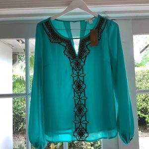 NWT Francesca’s Aqua Tunic with Appliqué Detail